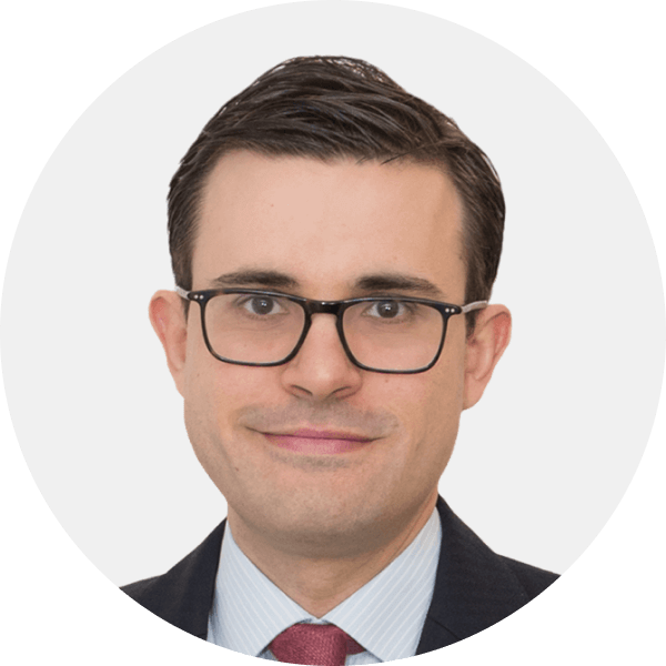 Alejandro León - Senior Associate at Clifford Chance